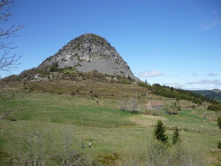 Mont Gerbier de Jonc + sa source de la Loire à 10 km du gite
