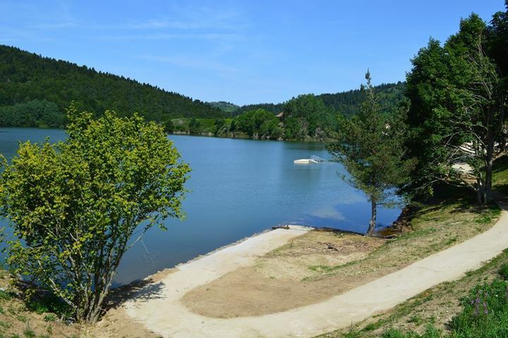 vue sur Lac de La Palisse