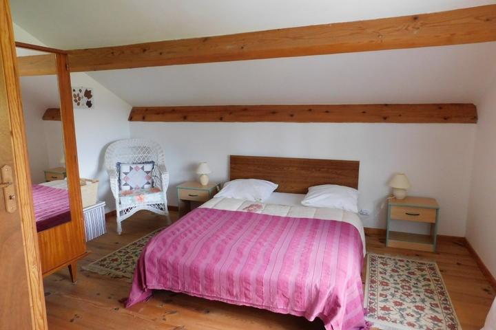 maison le plagnal 07590 chambre